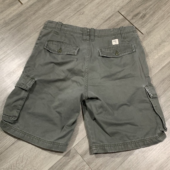 QuickSilver Gray 100% Cotton Cargo Shorts size 30 - Picture 3 of 8